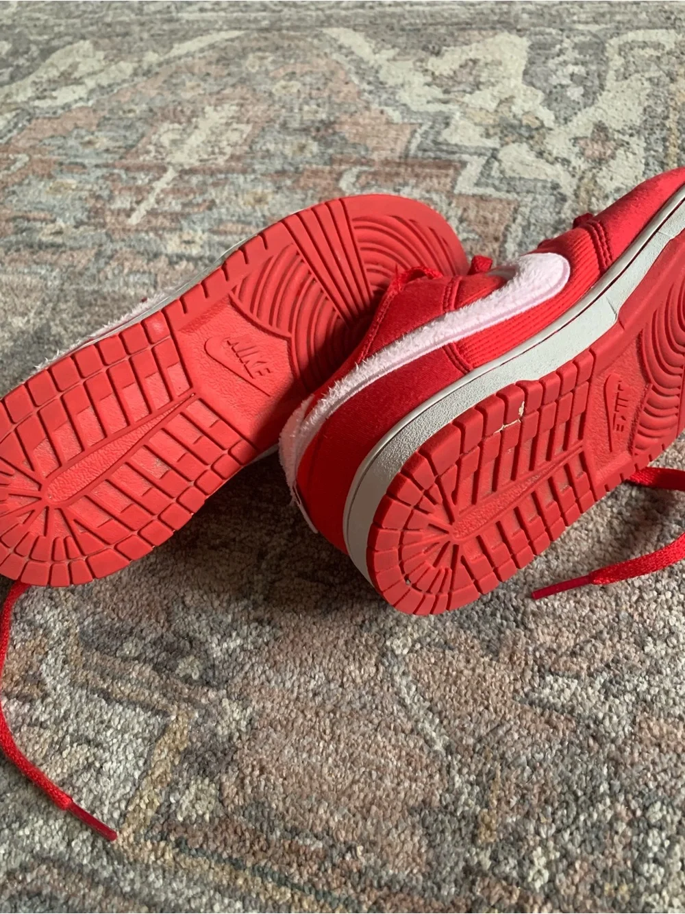 Nike Kids Red Low-Top Sneakers with White Sole